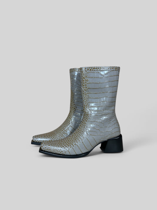 Sample Boots