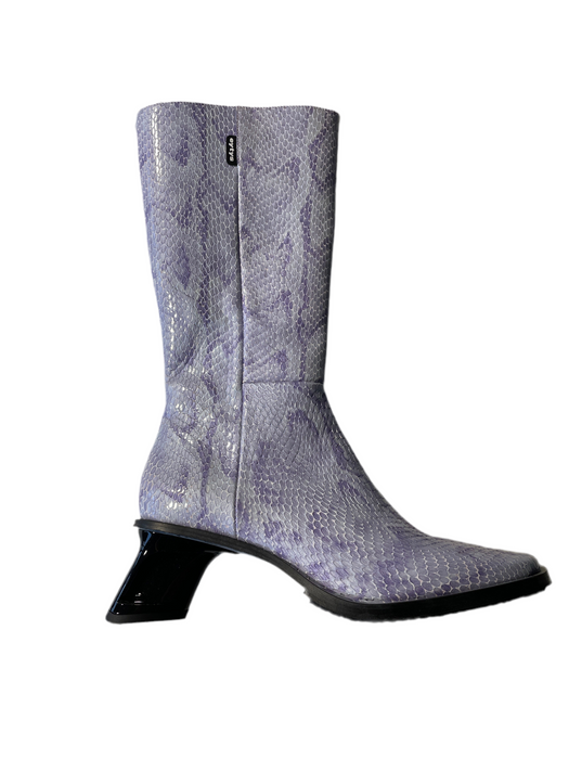 Nova Snake Lilac