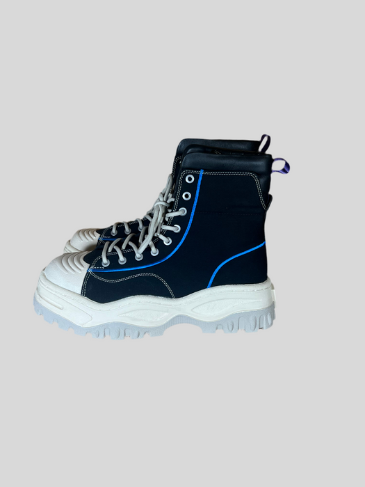 Sample Boots