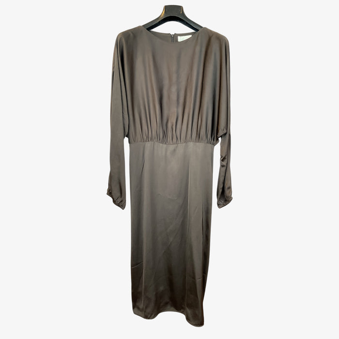 Fluid dress in satin dark brown