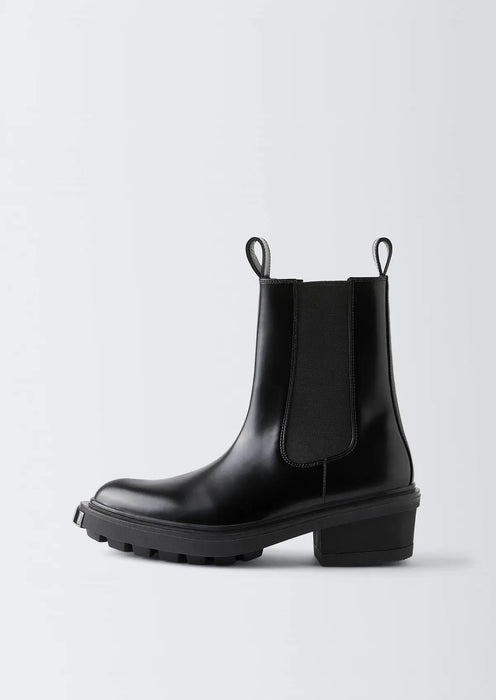 Nikita II Leather Black