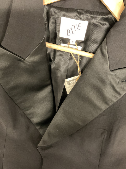 Tuxe Blazer