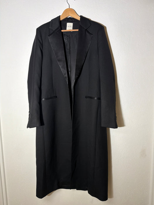 Tuxe Coat