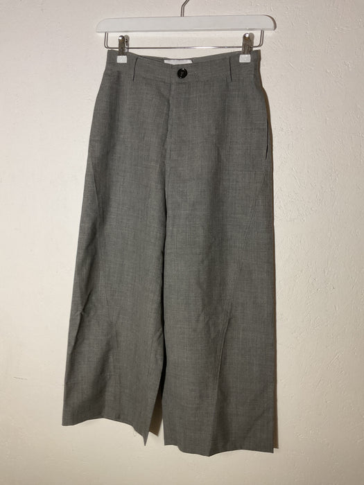 Cropped Curved Trouser