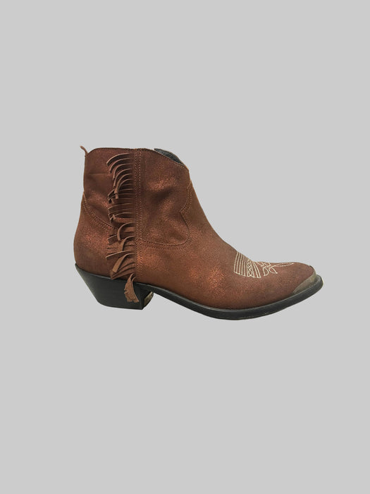 Boots Young