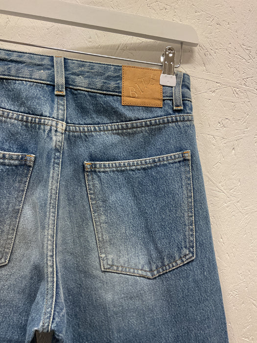 Curved Denim Sample
