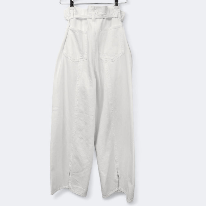 Oversized paper bag jeans
