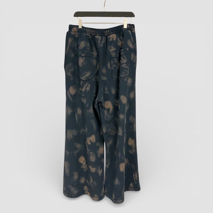 Sweet oversized sweatpants