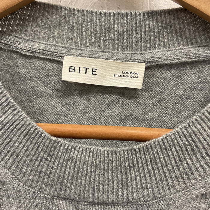 Grey cashmere sweater