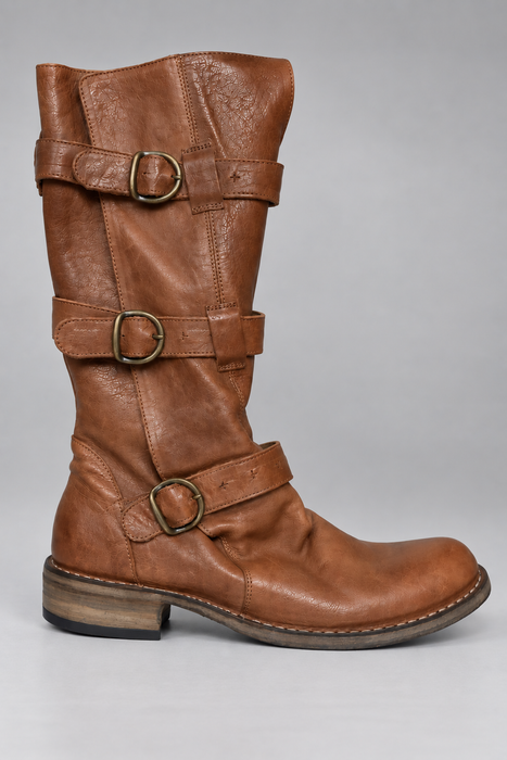 7040 Brown Leather Boot