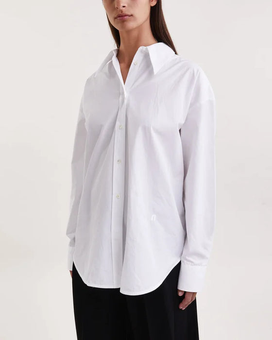 Pointy collar poplin white shirt