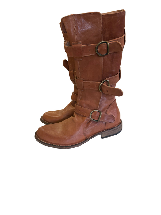 CUSNA Brown