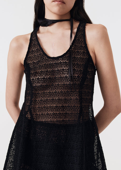 Tailored lace tank