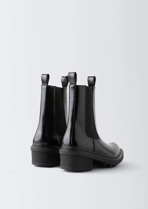 Nikita II Leather Black